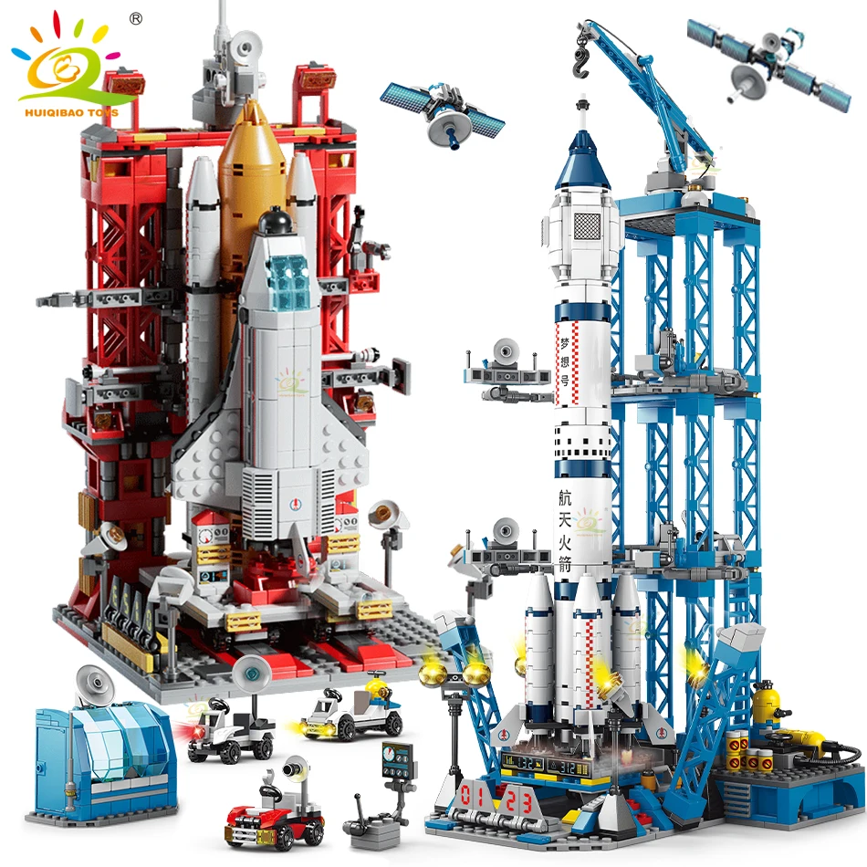Foguetão de blocos de construção com astronautas, cidade modelo aeroespacial, brinquedo para crianças.